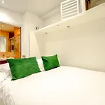 Kelly's Nest Heart Of Town Shellter-rentals Saint-Tropez