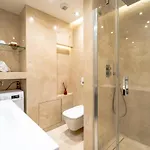 Kelly's Nest Heart Of Town Shellter-rentals * Saint-Tropez