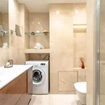 Kelly's Nest Heart Of Town Shellter-rentals Apartment Saint-Tropez