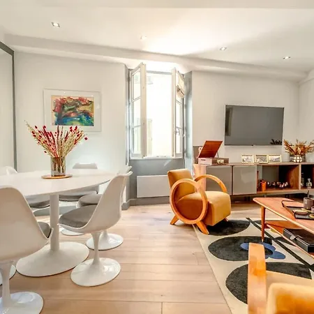 Kelly'S Nest Heart Of Town Shellter-Rentals Appartamento *