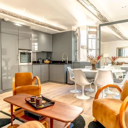 Kelly'S Nest Heart Of Town Shellter-Rentals Appartamento