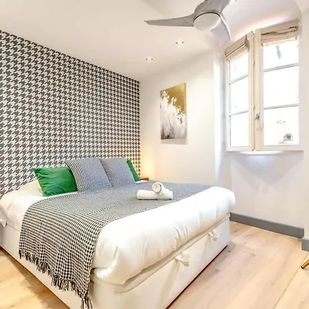 Kelly'S Nest Heart Of Town Shellter-Rentals Appartamento *