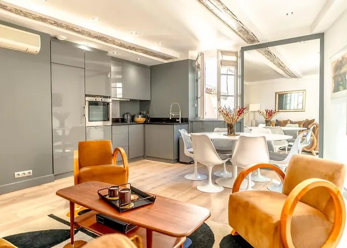 Kelly'S Nest Heart Of Town Shellter-Rentals * Saint-Tropez