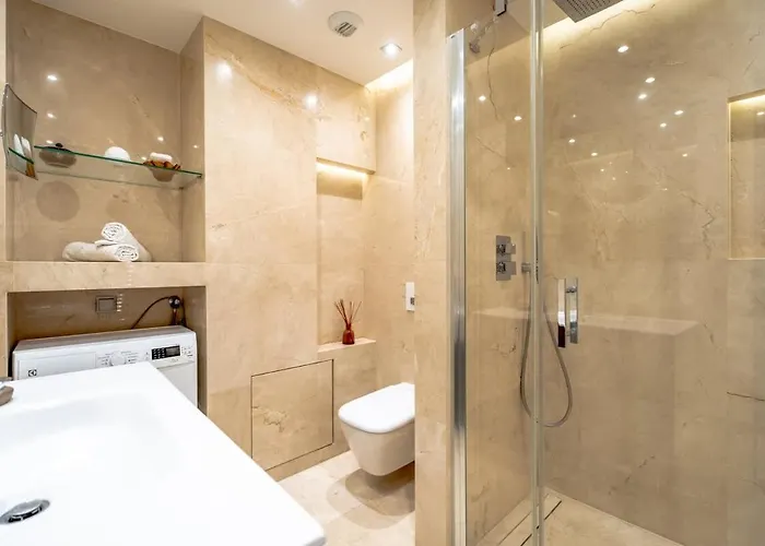 Kelly'S Nest Heart Of Town Shellter-Rentals * Saint-Tropez