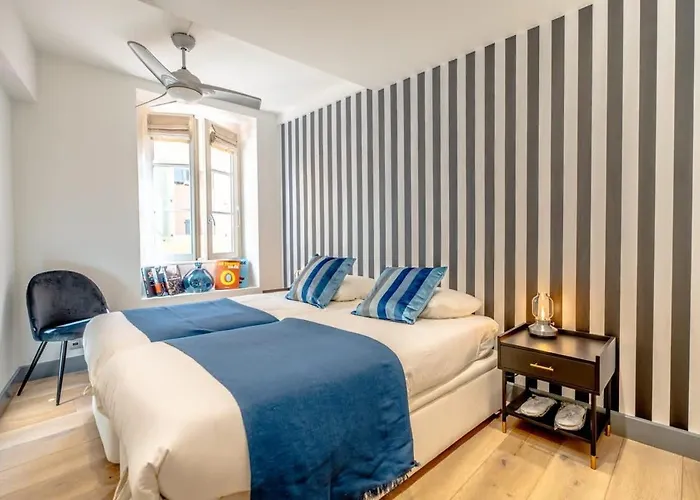 Kelly'S Nest Heart Of Town Shellter-Rentals Appartamento *